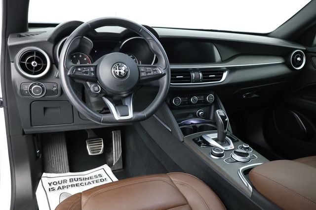 2022 Alfa Romeo Stelvio Ti AWD with CHOCOLATE SEATS - 22938583 - 9