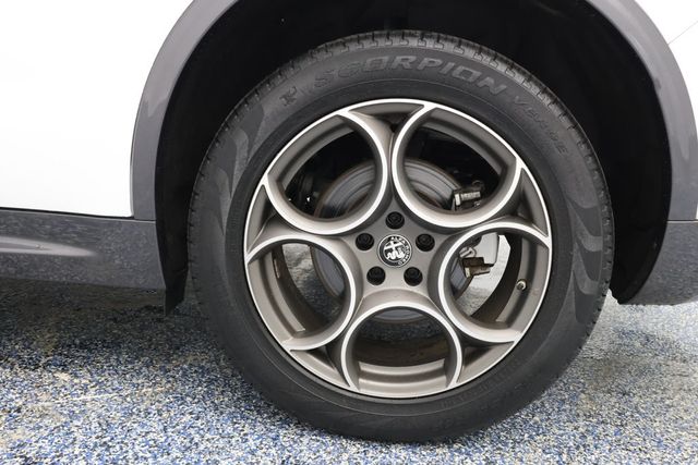 2022 Alfa Romeo Stelvio Ti AWD with CHOCOLATE SEATS - 22938583 - 5