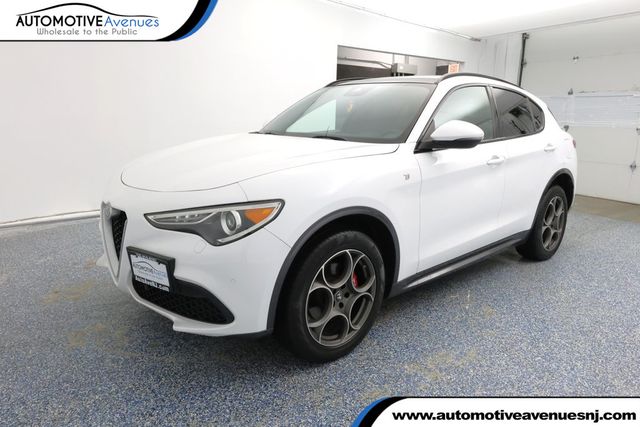 2022 Alfa Romeo Stelvio Ti AWD with Gloss-Red Calipers - 22938548 - 0