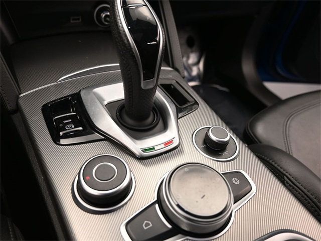 2022 Alfa Romeo Stelvio Veloce - 22872319 - 11