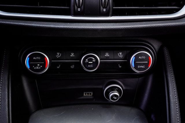 2022 Alfa Romeo Stelvio Veloce - 22917907 - 21