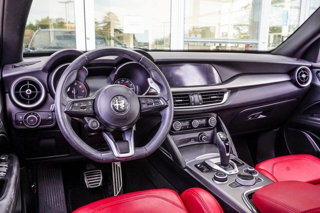 2022 Alfa Romeo Stelvio Veloce - 22924270 - 4