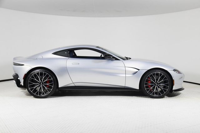 2022 Aston Martin Vantage Coupe - 22377088 - 16