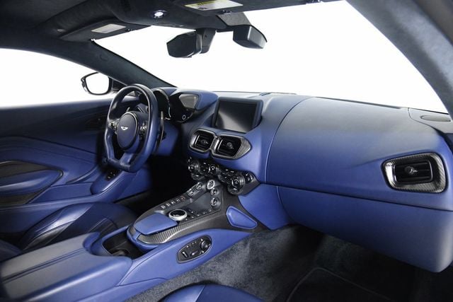 2022 Aston Martin Vantage Coupe - 22377088 - 19