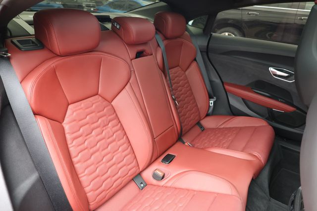 2022 Audi e-tron GT Prestige quattro - 22939880 - 22