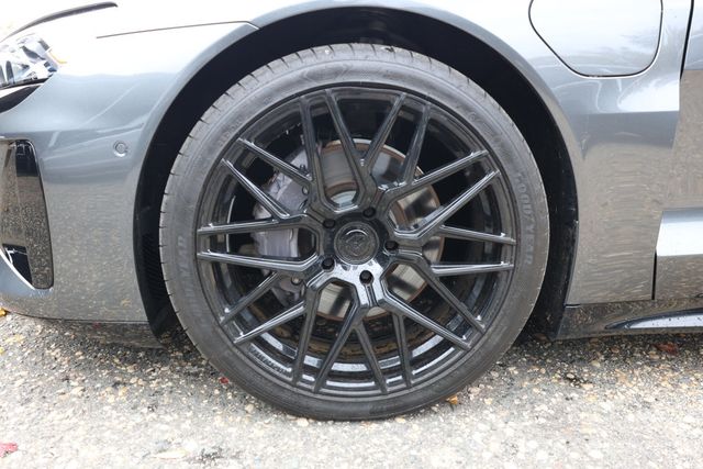 2022 Audi e-tron GT Prestige quattro - 22939880 - 8