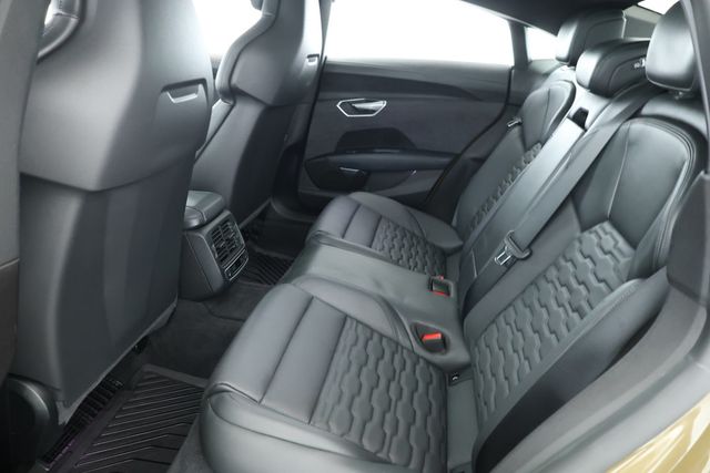 2022 Audi e-tron GT Prestige quattro w/ Performance Package & Full Leather Interior - 22932597 - 19