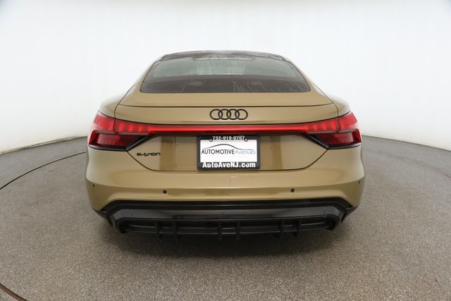 2022 Audi e-tron GT Prestige quattro w/ Performance Package & Full Leather Interior - 22932597 - 4