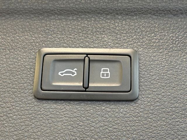 2022 Audi Q5 S line Premium Plus 55 TFSI e quattro - 22934316 - 36