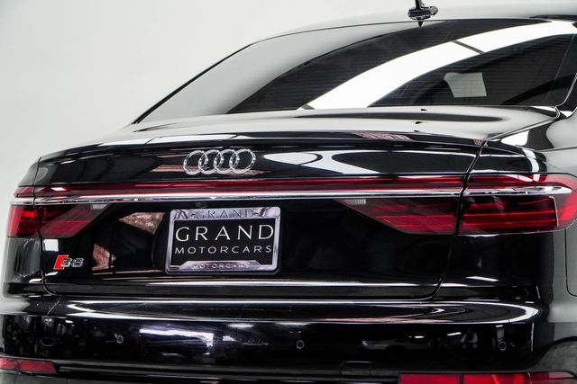 2022 Audi S8 4.0 TFSI - 22926670 - 12