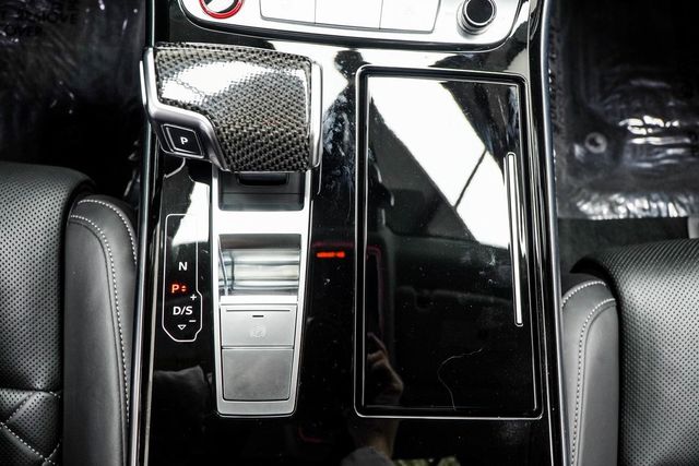 2022 Audi S8 4.0 TFSI - 22926670 - 19