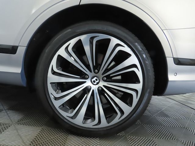 2022 Bentley Bentayga V8 AWD - 22936219 - 31