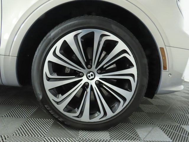 2022 Bentley Bentayga V8 AWD - 22936219 - 33