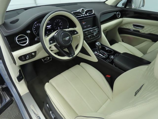2022 Bentley Bentayga V8 AWD - 22936219 - 8