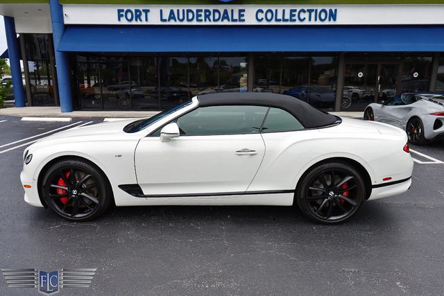 2022 Bentley Continental GTC V8 Mulliner Convertible - 22861831 - 10