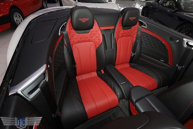 2022 Bentley Continental GTC V8 Mulliner Convertible - 22861831 - 18