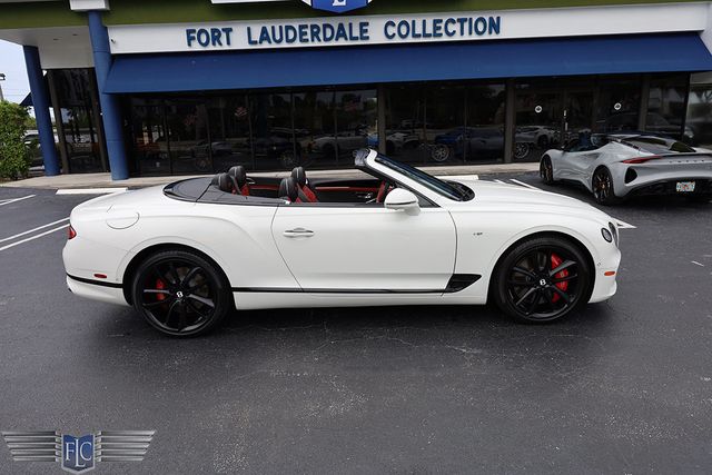2022 Bentley Continental GTC V8 Mulliner Convertible - 22861831 - 43