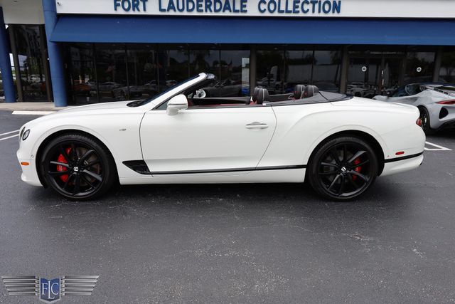 2022 Bentley Continental GTC V8 Mulliner Convertible - 22861831 - 45