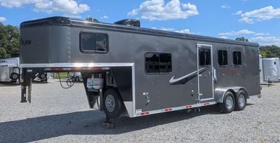 2022 Bison QuickDraw 3 Horse Living Quarters - 000583U