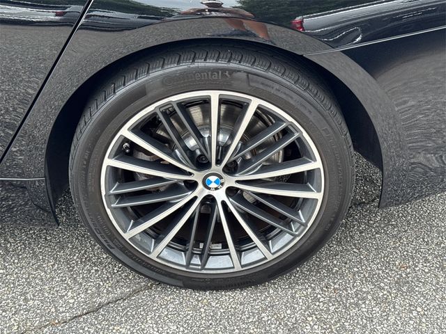 2022 BMW 5 Series 530i Sedan - 22831053 - 18