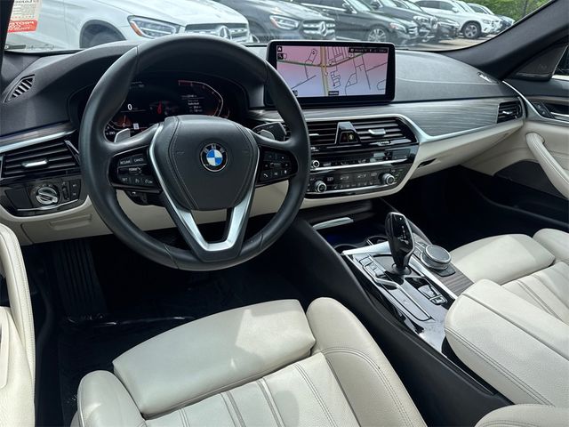 2022 BMW 5 Series 530i Sedan - 22831053 - 21