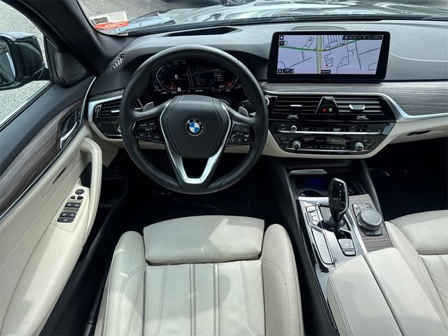 2022 BMW 5 Series 530i Sedan - 22831053 - 22