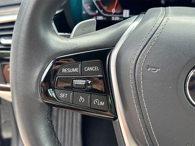 2022 BMW 5 Series 530i Sedan - 22831053 - 24