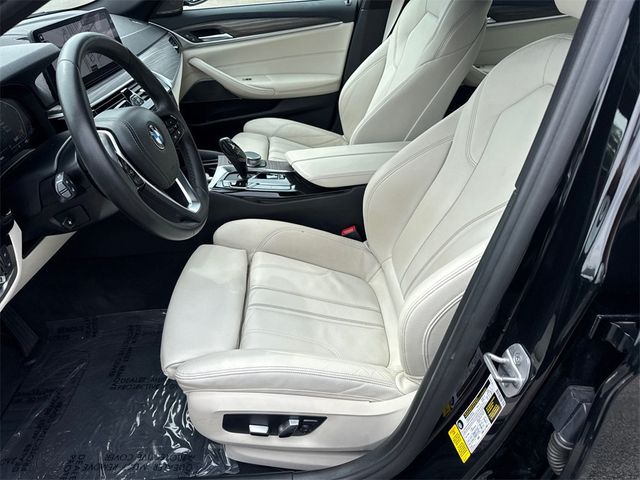 2022 BMW 5 Series 530i Sedan - 22831053 - 8