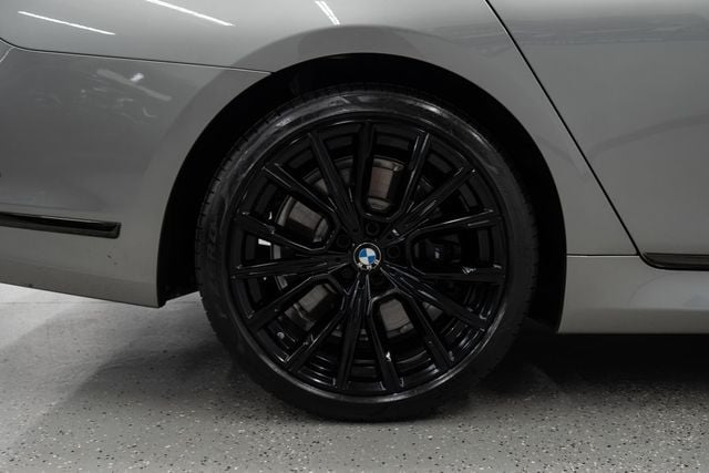2022 BMW 7 Series 740i xDrive - 22404795 - 55