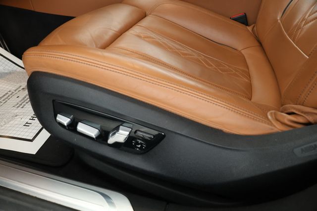 2022 BMW 7 Series 740i xDrive with M Sport, Premium & Driving Assistance Pro Pkgs - 22916654 - 9