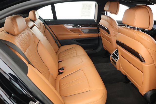 2022 BMW 7 Series 740i xDrive with M Sport, Premium & Driving Assistance Pro Pkgs - 22916654 - 22