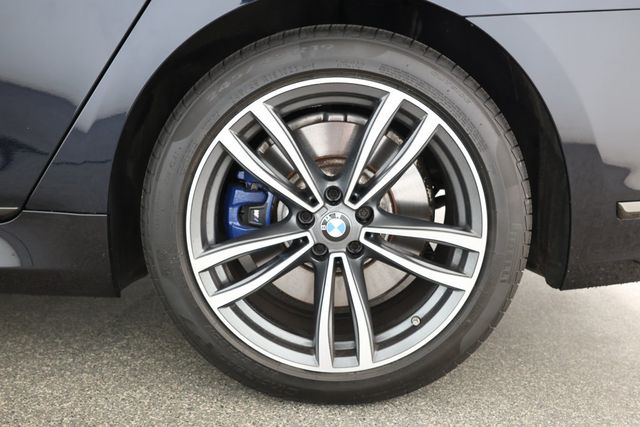 2022 BMW 7 Series 740i xDrive with M Sport, Premium & Driving Assistance Pro Pkgs - 22916654 - 6