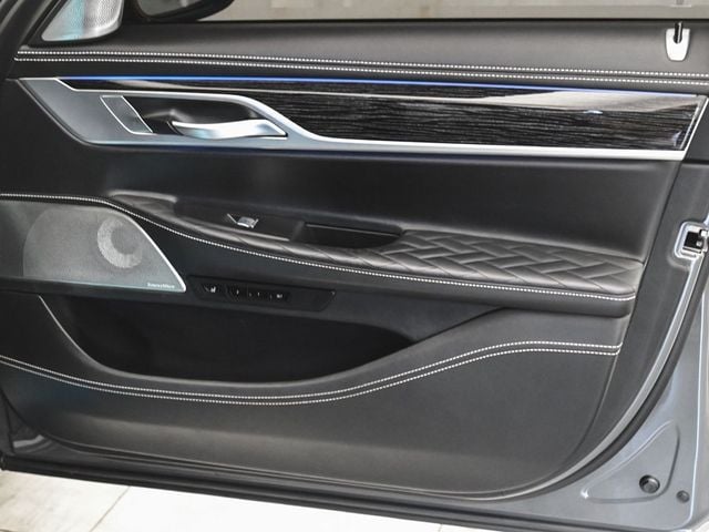 2022 BMW 7 Series ALPINA B7 xDrive - 22915688 - 9