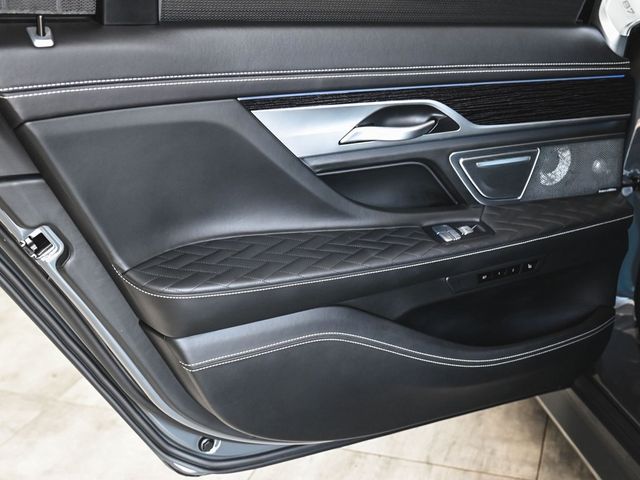 2022 BMW 7 Series ALPINA B7 xDrive - 22915688 - 12