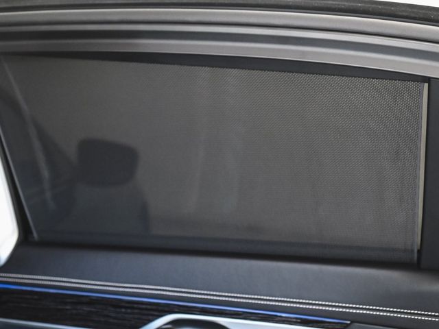 2022 BMW 7 Series ALPINA B7 xDrive - 22915688 - 14