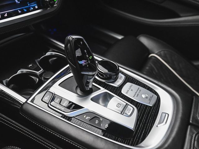 2022 BMW 7 Series ALPINA B7 xDrive - 22915688 - 34