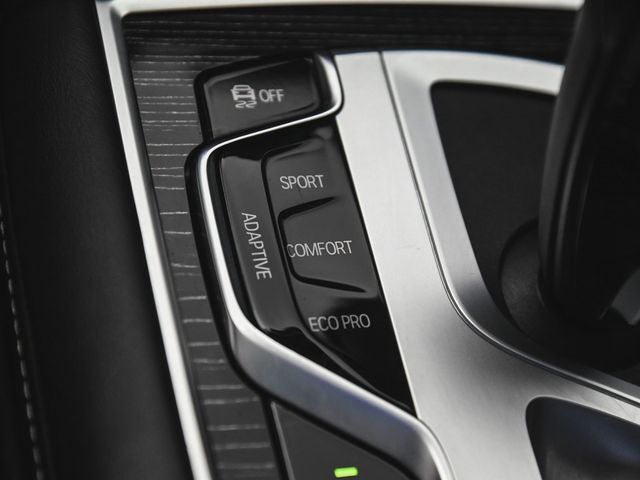 2022 BMW 7 Series ALPINA B7 xDrive - 22915688 - 35