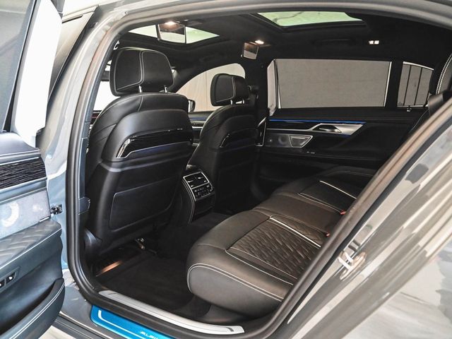 2022 BMW 7 Series ALPINA B7 xDrive - 22915688 - 39