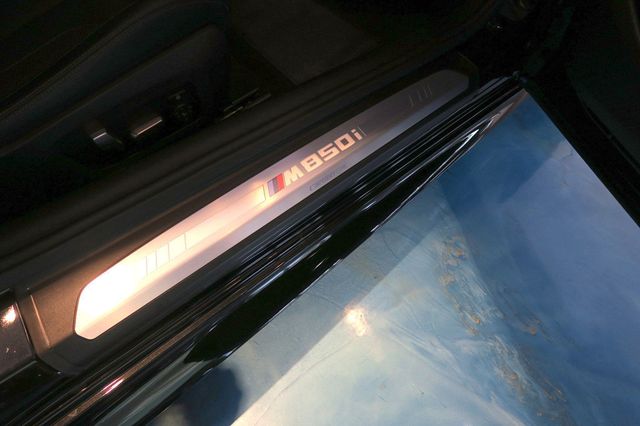 2022 BMW 8 Series M850i xDrive Convertible - 22936745 - 27