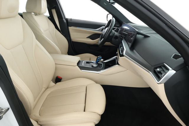 2022 BMW i4 eDrive40 Gran Coupe with M Sport and Dynamic Handling Packages - 22912904 - 21