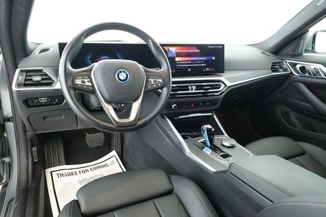 2022 BMW i4 eDrive40 Gran Coupe with Premium Package & 19'' Wheels - 22925934 - 10