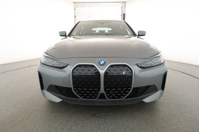2022 BMW i4 eDrive40 Gran Coupe with Premium Package & 19'' Wheels - 22925934 - 1