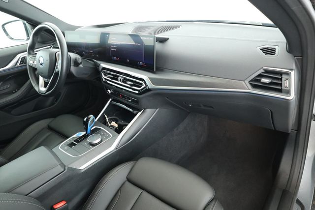 2022 BMW i4 eDrive40 Gran Coupe with Premium Package & 19'' Wheels - 22925934 - 23