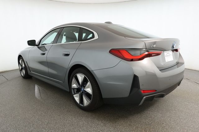 2022 BMW i4 eDrive40 Gran Coupe with Premium Package & 19'' Wheels - 22925934 - 5