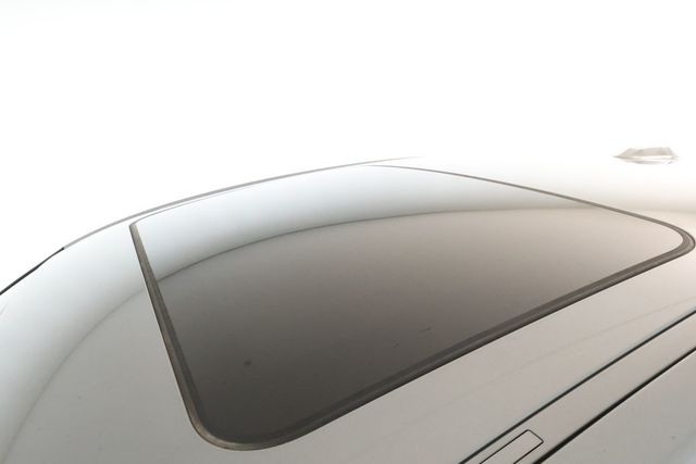 2022 BMW i4 eDrive40 Gran Coupe with Premium Package & 19'' Wheels - 22925934 - 7
