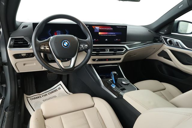 2022 BMW i4 eDrive40 Gran Coupe w/ Vernasca Leather, Premium Pkg & h/k Sound - 22913044 - 10
