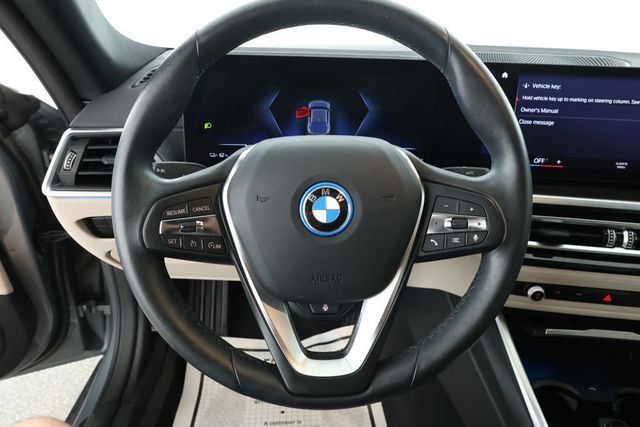 2022 BMW i4 eDrive40 Gran Coupe w/ Vernasca Leather, Premium Pkg & h/k Sound - 22913044 - 11