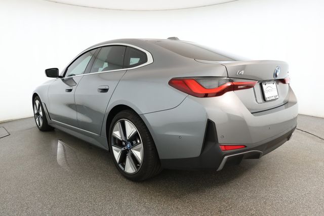 2022 BMW i4 eDrive40 Gran Coupe w/ Vernasca Leather, Premium Pkg & h/k Sound - 22913044 - 5