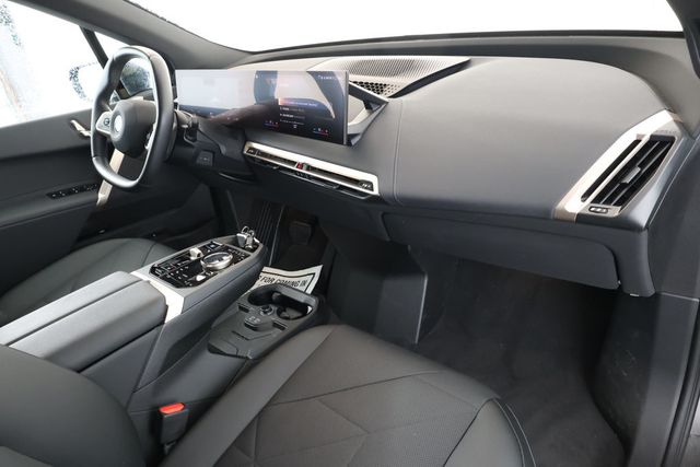 2022 BMW iX xDrive50 SAV with Convenience & Dynamic Handling Packages - 22846044 - 24