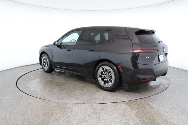 2022 BMW iX xDrive50 SAV with Convenience & Dynamic Handling Packages - 22846044 - 2